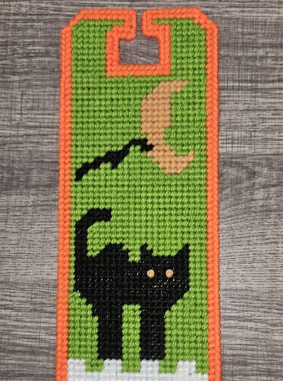 Vintage Plastic Canvas Handmade Halloween Black Cat Door Hanger NWOT